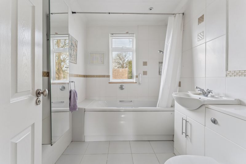 Additional image 8 of 2 bed flat for saleTierney Court, Marlow SL7