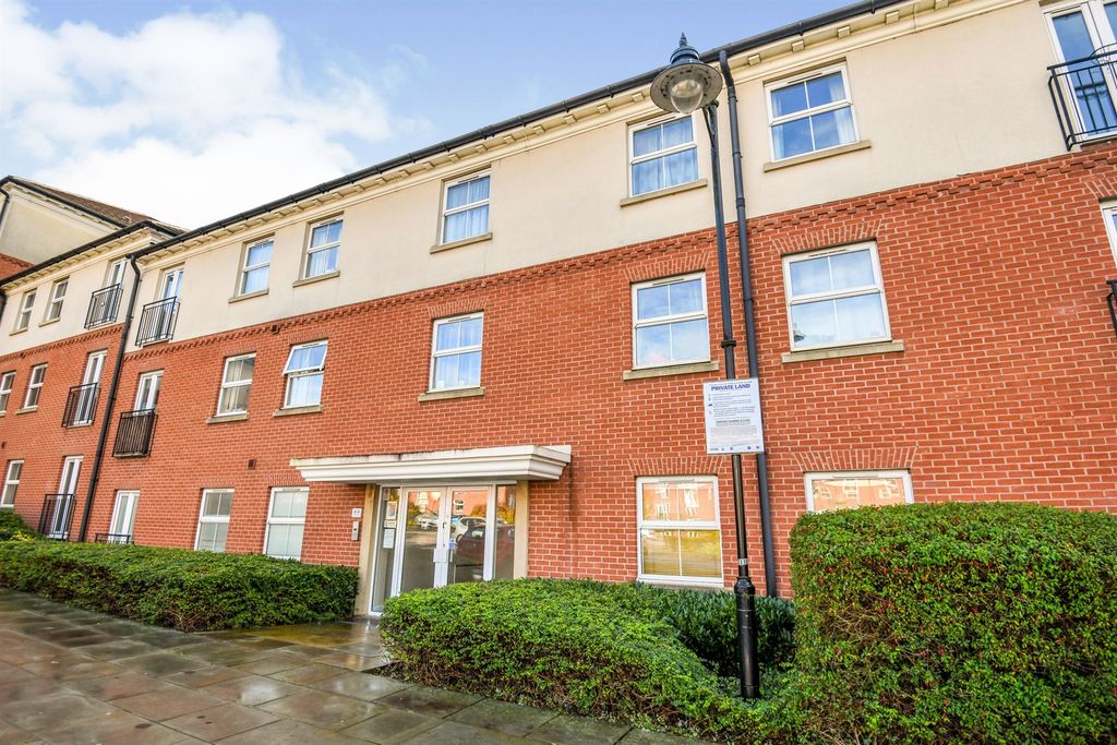 Additional image 10 of 2 bed flat for saleOlsen Rise, Lincoln LN2