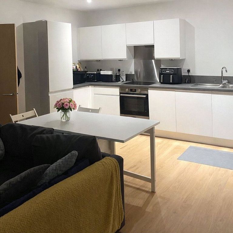 Additional image 4 of 2 bed flat for saleRectory Park Avenue, Northolt UB5