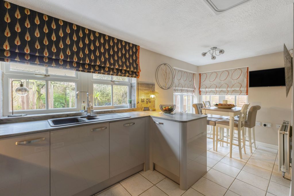 Additional image 8 of 5 bed detached house for saleAdwalton Close, Newark NG24