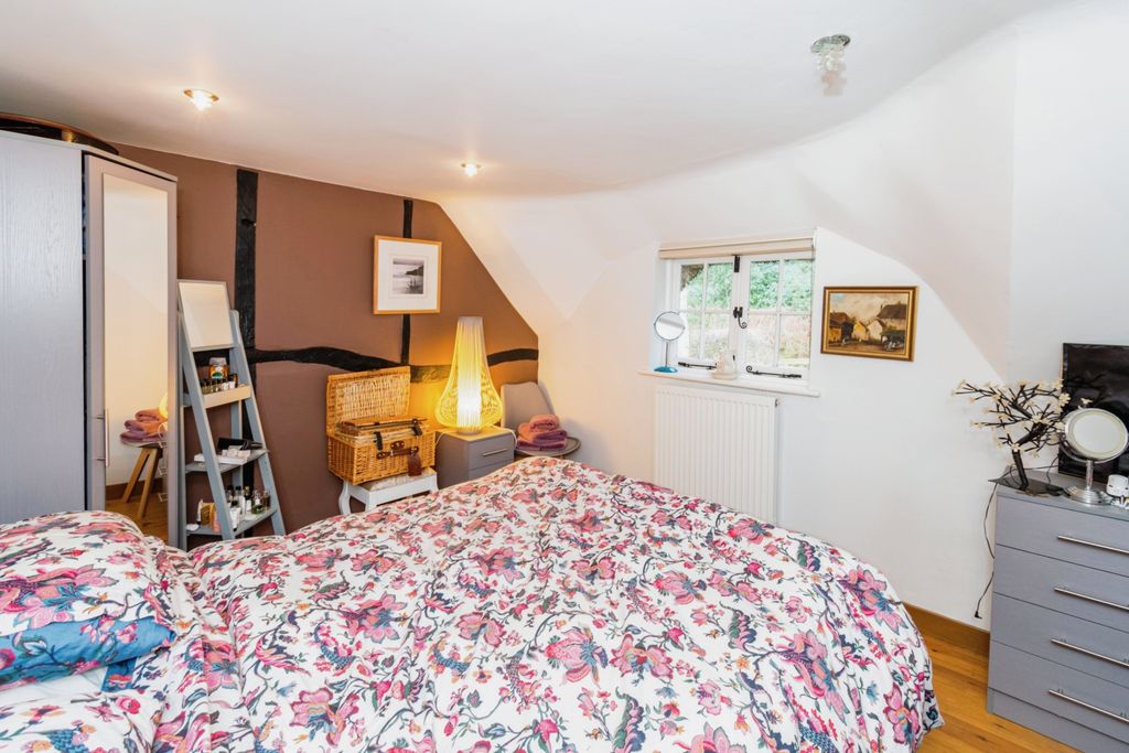 Additional image 10 of 3 bed detached house for saleSilver Street, Lyndhurst, Hampshire SO43