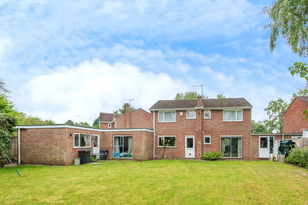4 bed detached house for salePenwood Heights, Newbury RG20