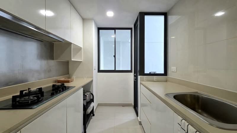 6 Woodleigh Close photo 2