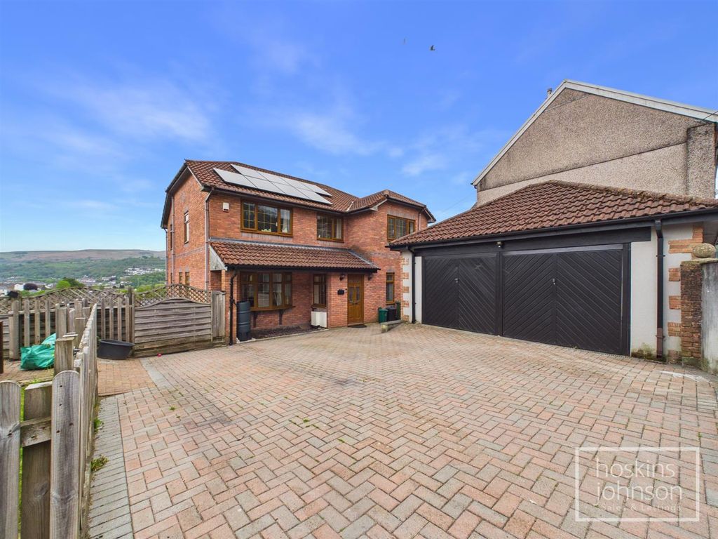 4 bed detached house for saleHurford Street, Maesycoed, Pontypridd CF37