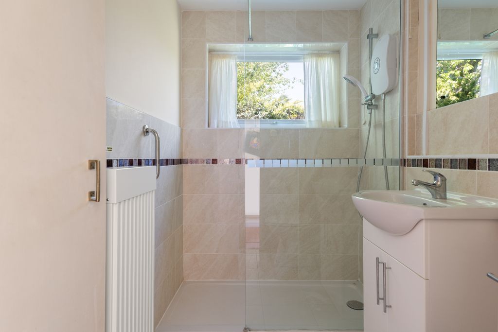 Additional image 18 of 5 bed detached house for saleThe Common, Broughton Gifford, Wiltshire SN12
