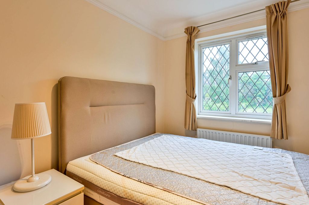 Additional image 10 of 4 bed detached house for saleBurghley Avenue, Coombe, New Malden KT3