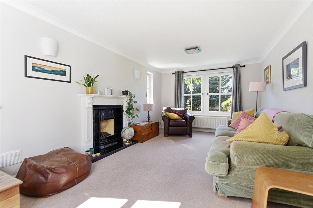Additional image 2 of 4 bed detached house for sale13 Trainer's Brae, North Berwick, East Lothian EH39