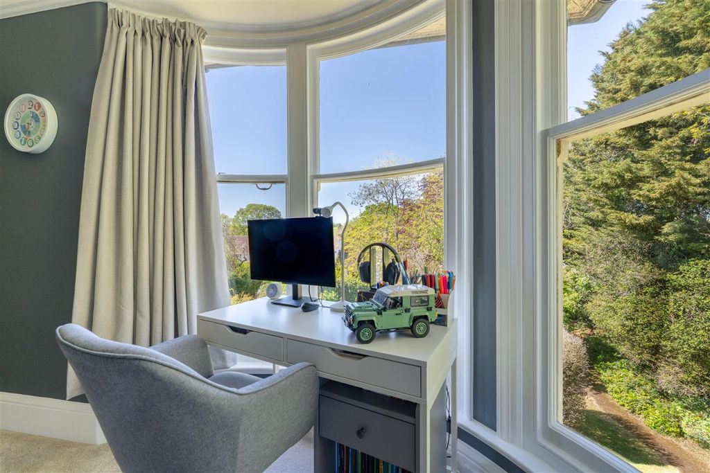 Additional image 21 of 7 bed semi-detached house for saleAbington Park Crescent, Northampton NN3