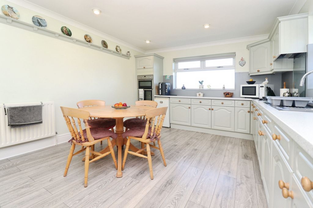 Additional image 6 of 2 bed detached bungalow for saleLegsby Road, Market Rasen LN8