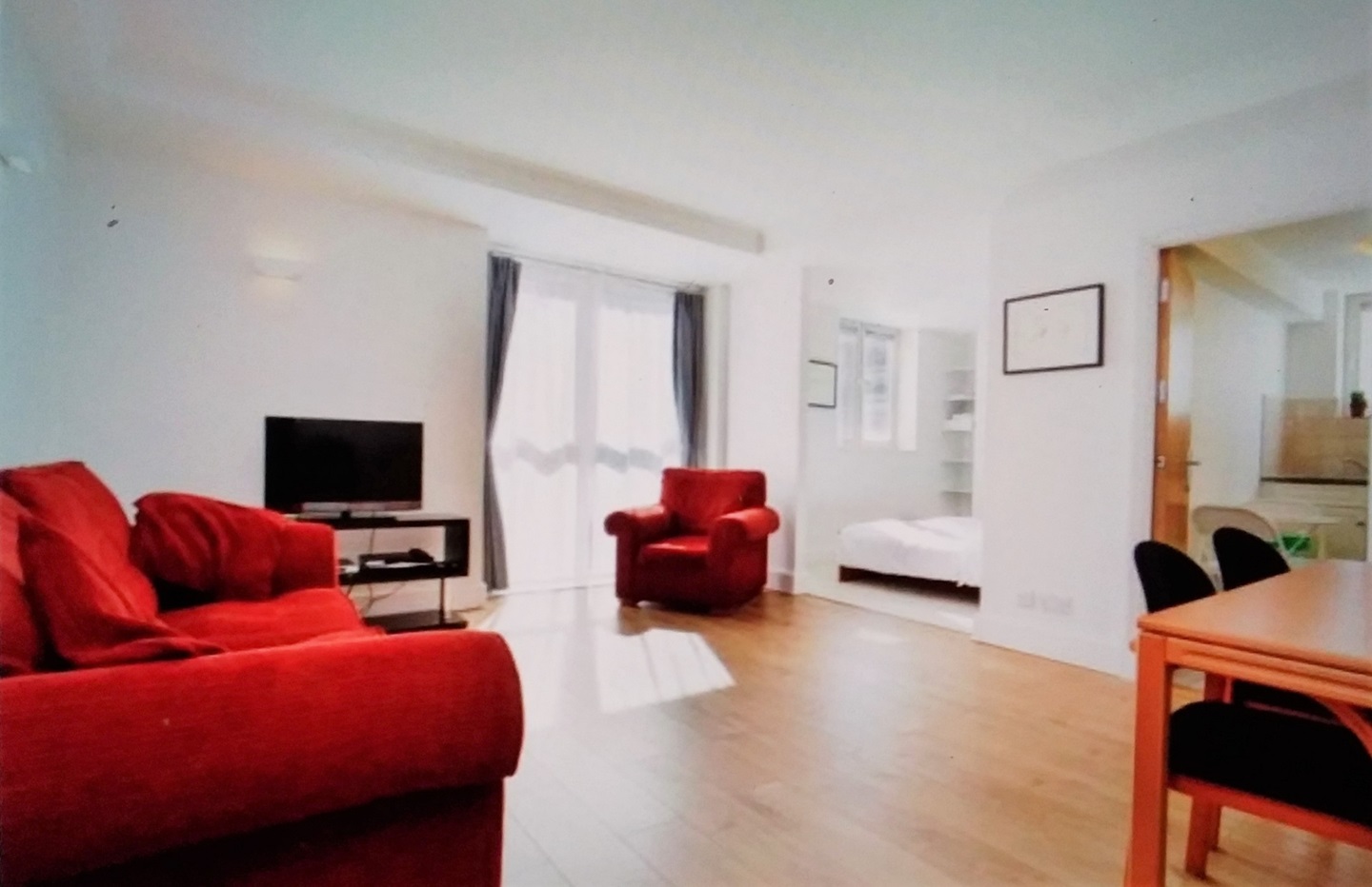 1 Bed Flat, Barrett Street, W1U, N1 7GU