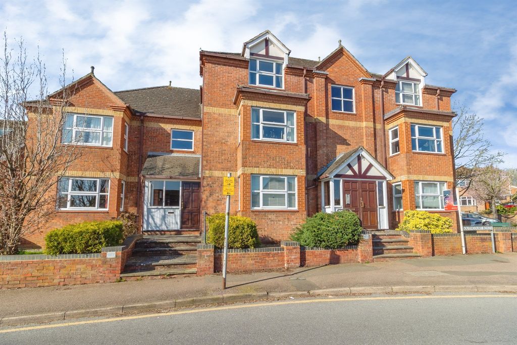 2 bed flat for saleSouthcourt Road, Leighton Buzzard LU7