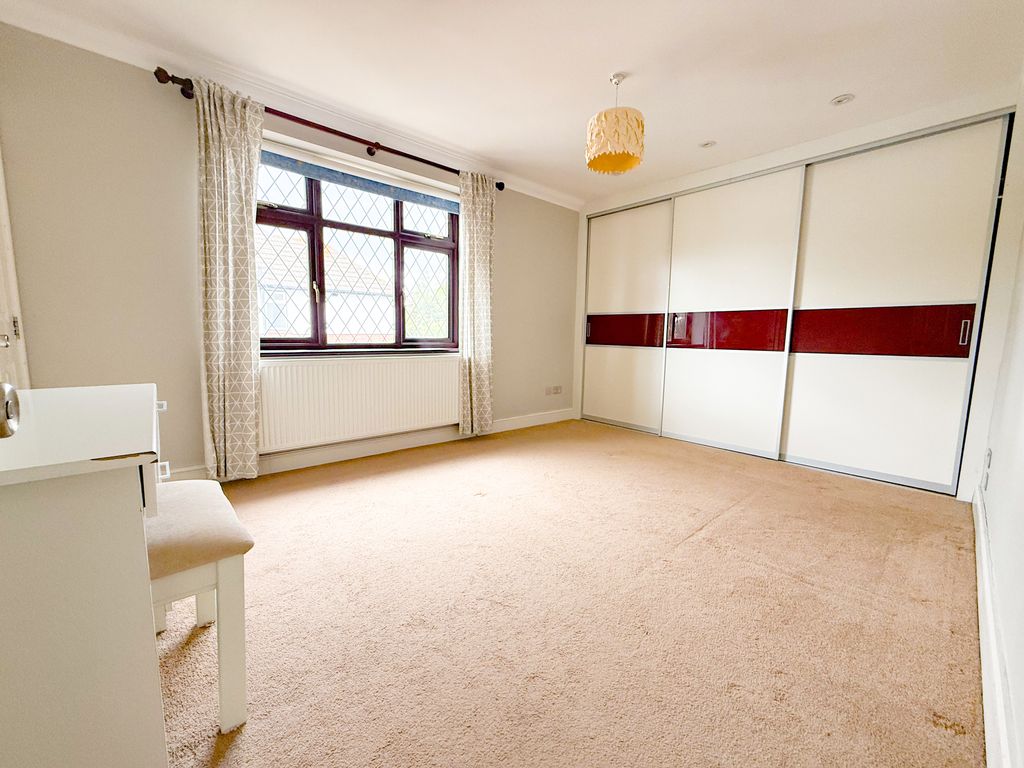 Additional image 16 of 5 bed detached house for saleHeath Drive, Potters Bar, Hertfordshire EN6