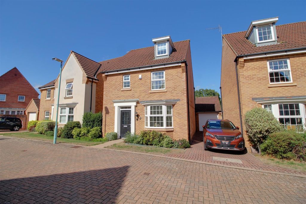 4 bed detached house for saleThe Ryelands, Newent GL18