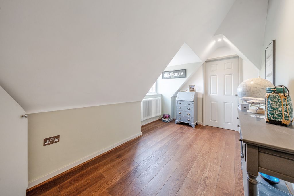 Additional image 11 of 1 bed flat for saleListon Road, Marlow SL7