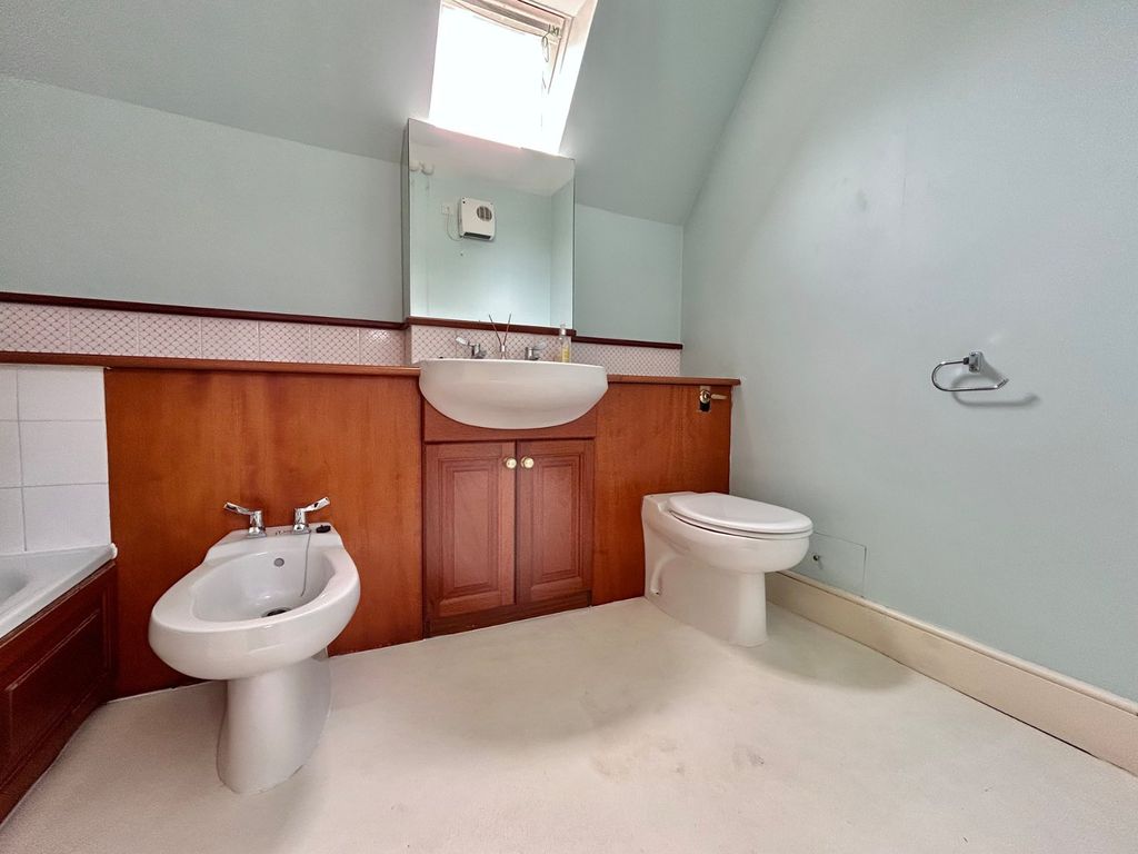 Additional image 13 of 2 bed flat for saleChantry Court, Tetbury GL8