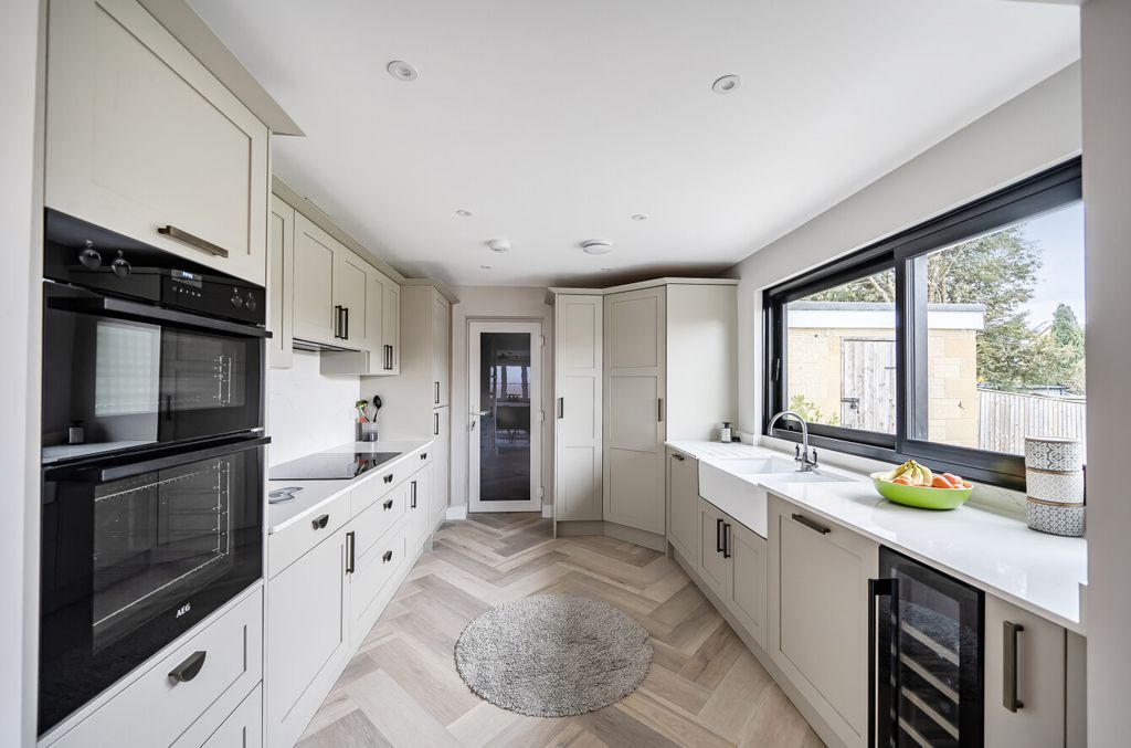 Additional image 2 of 2 bed bungalow for saleKingsmead, Lechlade, Gloucestershire GL7