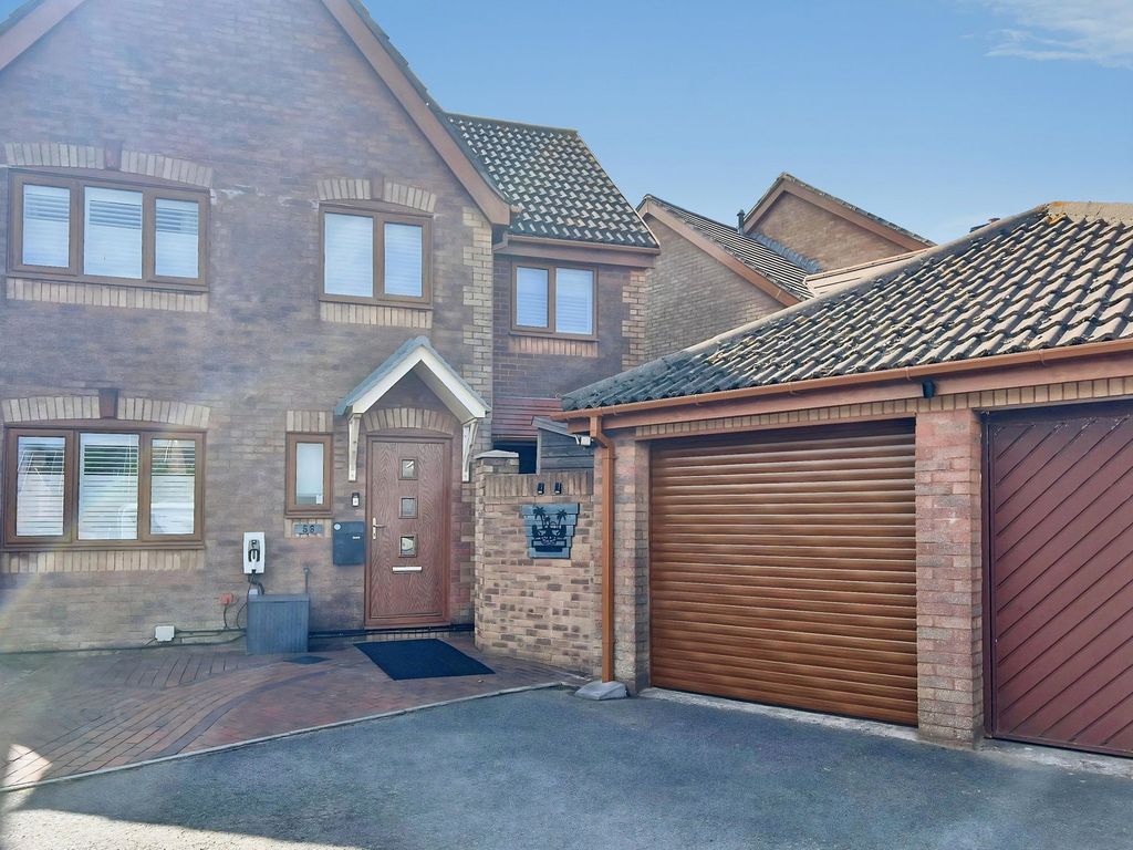 4 bed detached house for saleMariners Point, Port Talbot SA12