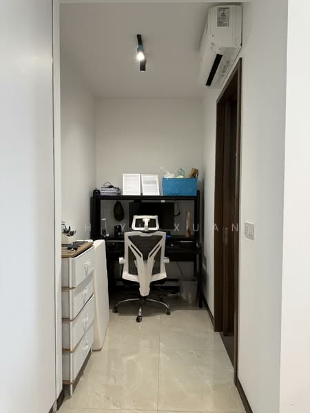 49 Normanton Park photo 4