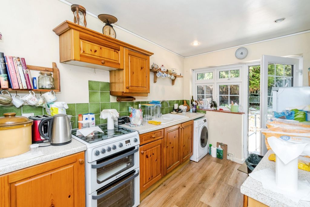 Additional image 4 of 2 bed detached house for saleShrubbs Hill Road, Lyndhurst, Hampshire SO43