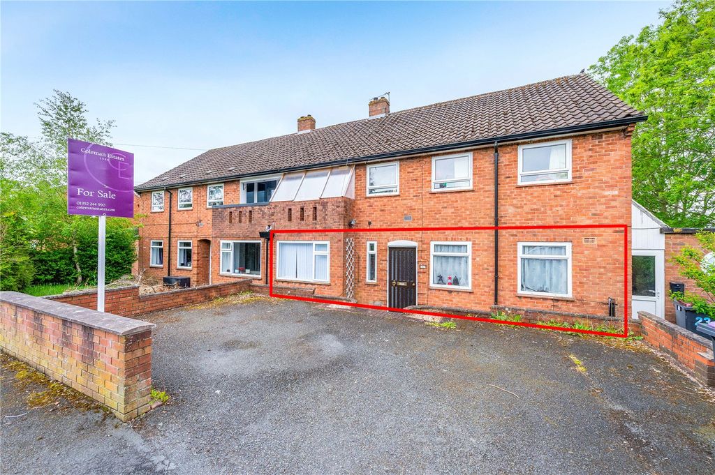 2 bed flat for saleWindsor Place, Dawley, Telford, Shropshire TF4