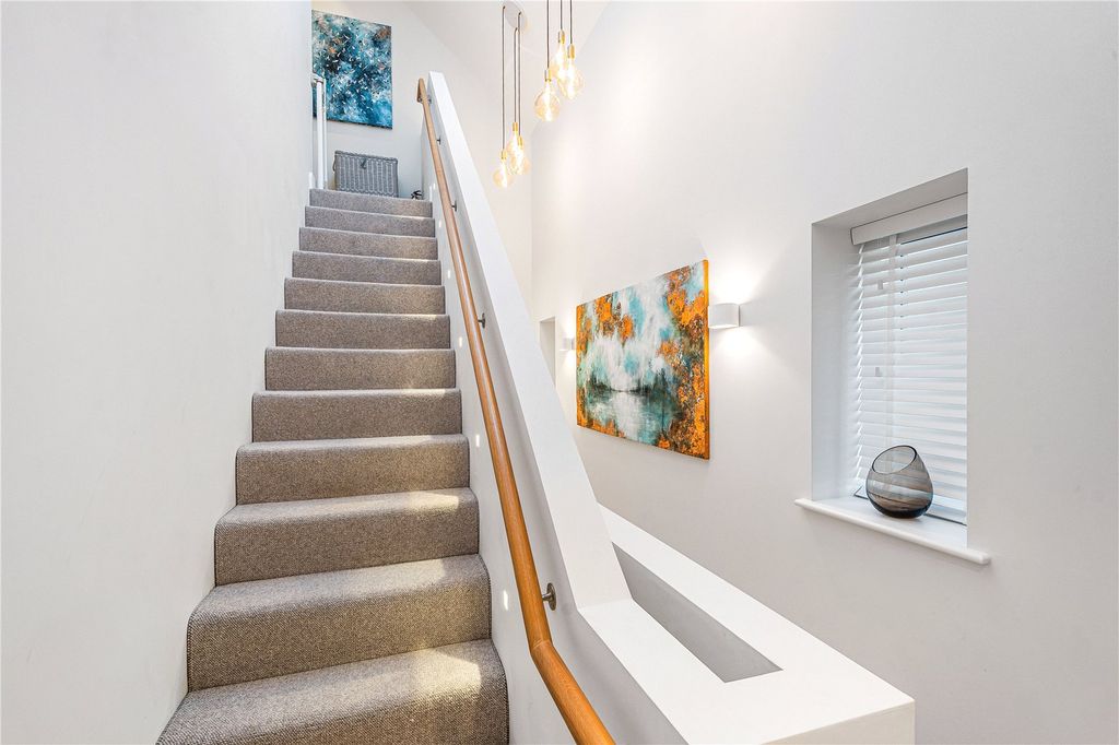 Additional image 11 of 4 bed detached house for saleWoodlands, Pentire Crescent, Newquay, Cornwall TR7