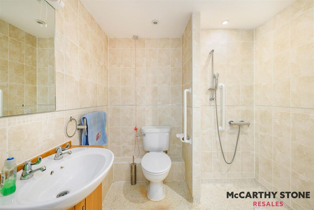 Additional image 6 of 2 bed flat for saleWeighbridge Court, High Street, Ongar, Essex CM5