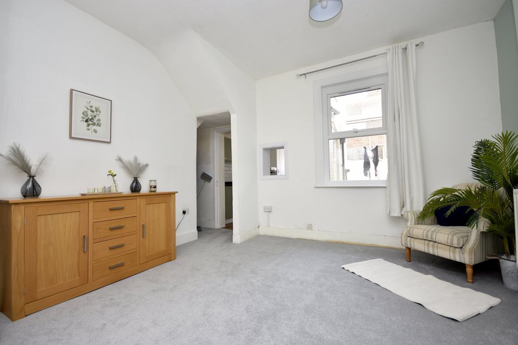 Additional image 3 of 4 bed terraced house for saleOxford Street, Margate, Kent CT9