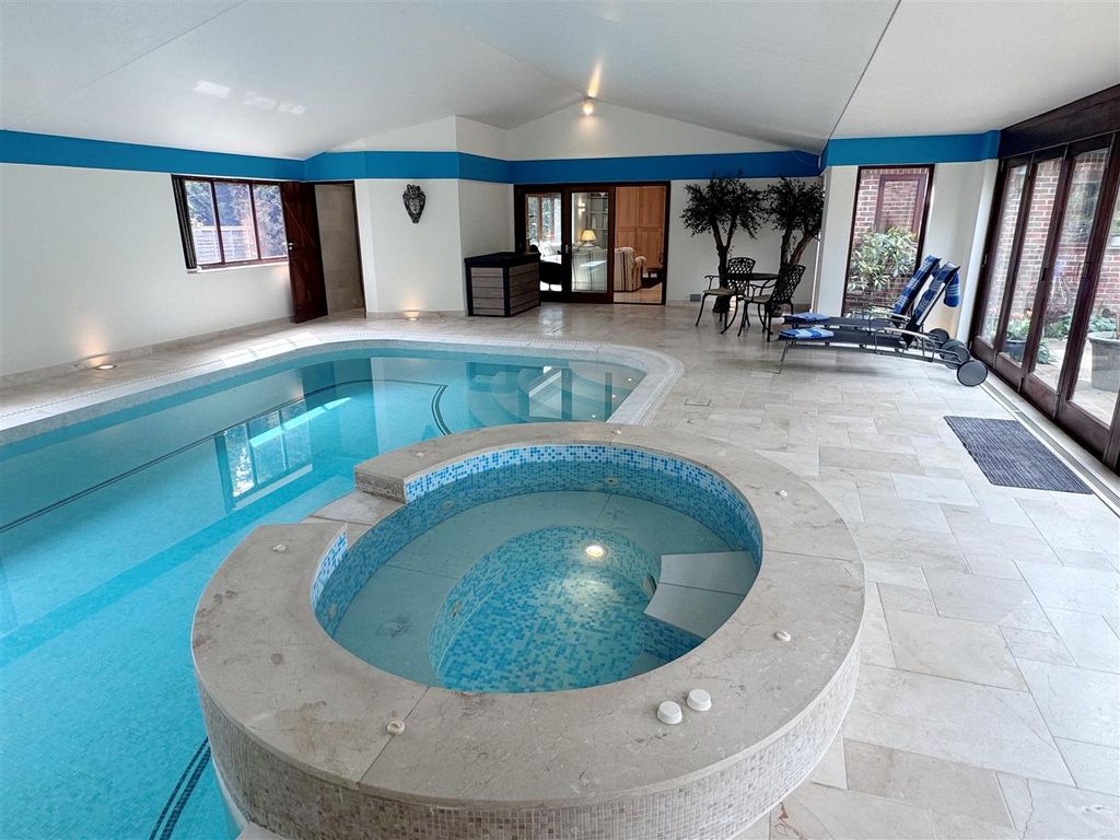 Additional image 35 of 6 bed detached house for saleBickleigh Ridge, Yew Gate, Newbury RG14