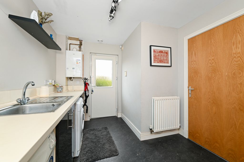 Additional image 15 of 4 bed town house for sale70 Burnbrae Road, Bonnyrigg EH19
