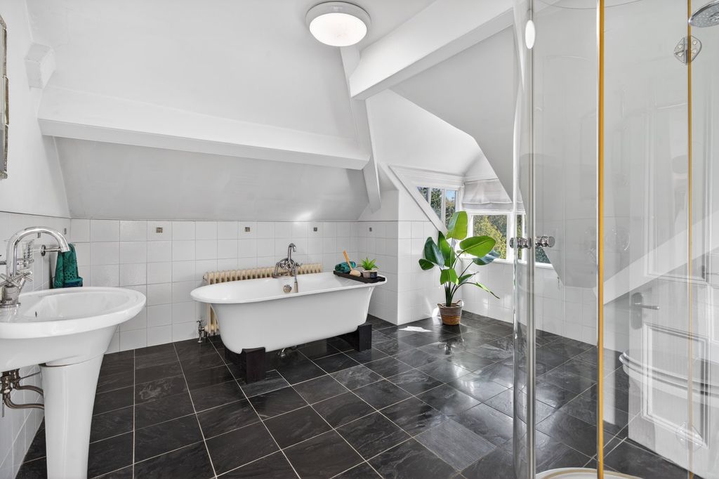 Additional image 37 of 6 bed town house for saleSeafield Road, Lytham Saint Anne’S, Lancashire FY8