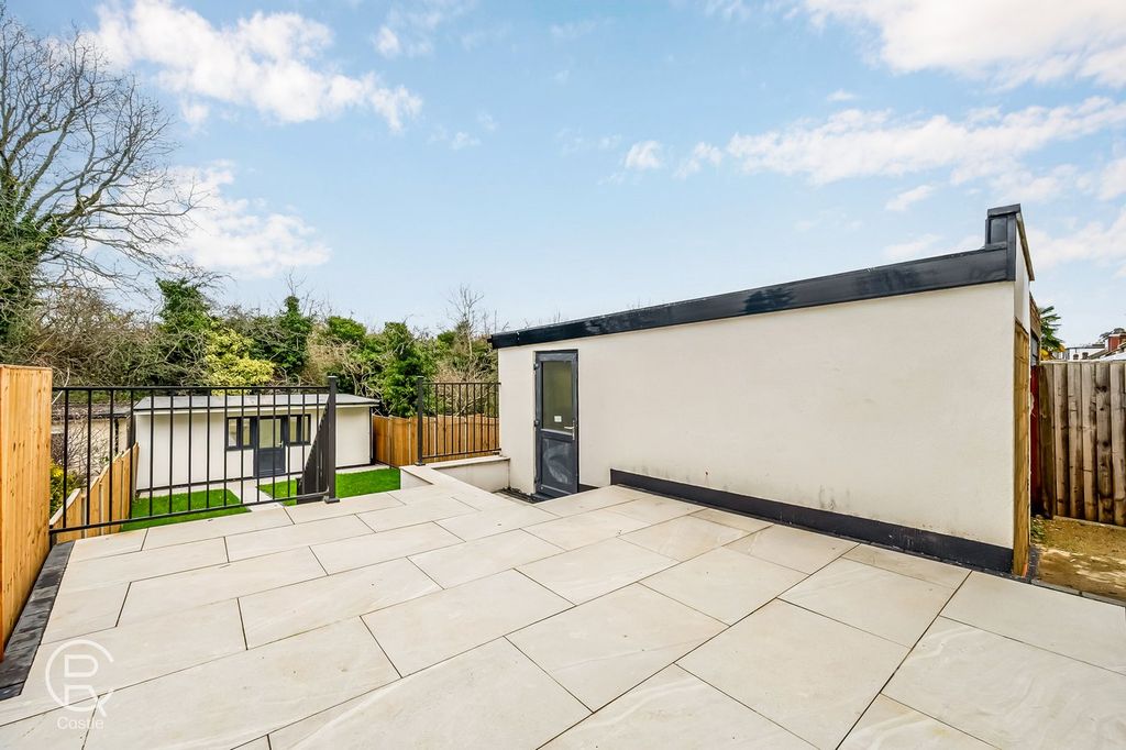 Additional image 21 of 5 bed semi-detached house for saleThe Heights, Northolt UB5