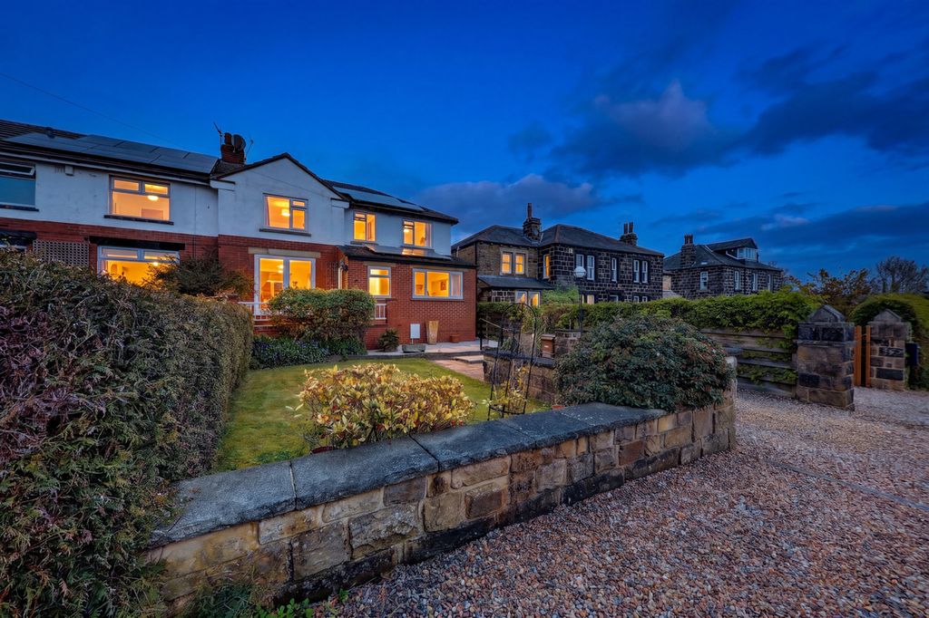 3 bed end terrace house for saleMoorland Road, Leeds LS16