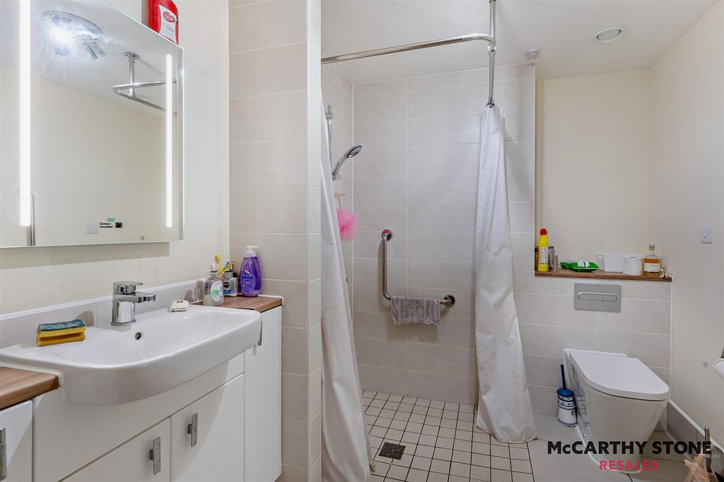 Additional image 8 of 2 bed flat for saleBurlington Gardens, Leyland PR25