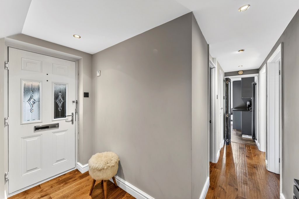 Additional image 11 of 2 bed maisonette for salePollard Road, Morden SM4