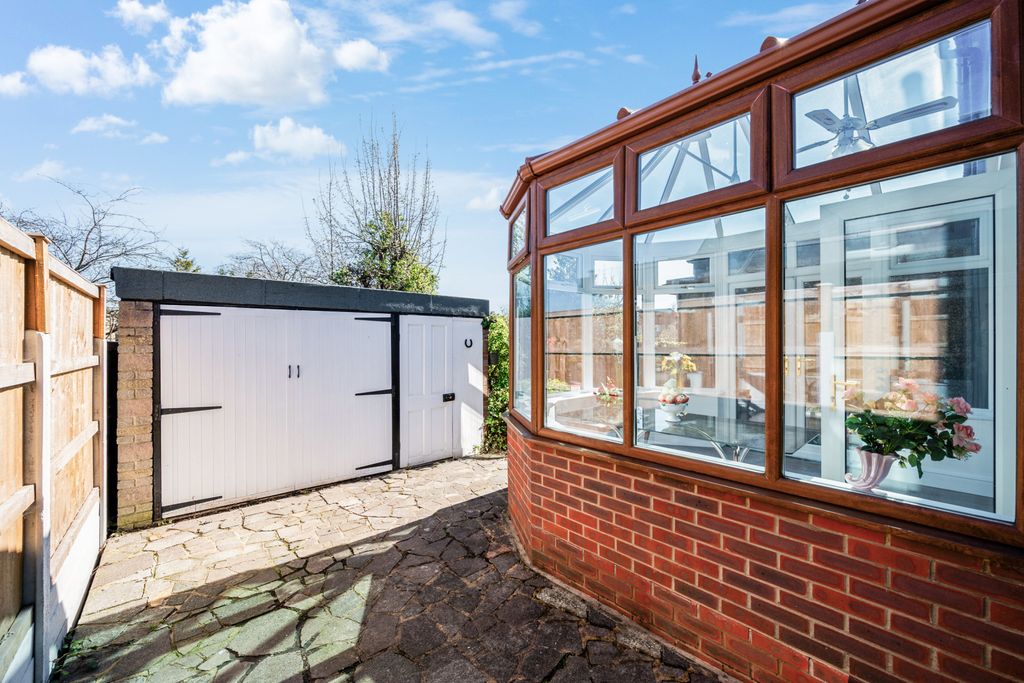 Additional image 29 of 3 bed semi-detached house for saleAshridge Way, Morden SM4