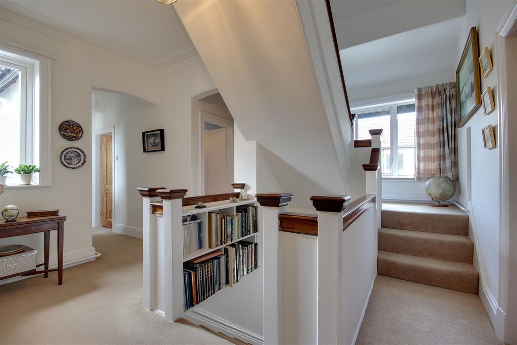 Additional image 10 of 5 bed semi-detached house for saleNunburnholme Avenue, North Ferriby HU14