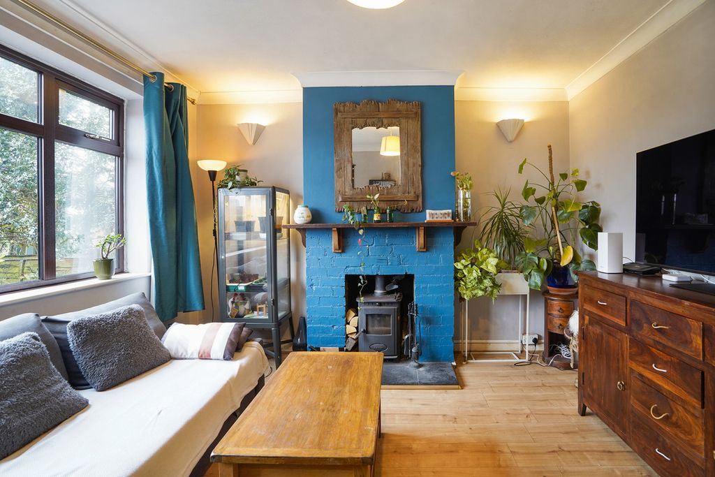 Additional image 17 of 4 bed semi-detached house for saleElmhirst Road, Lutterworth LE17