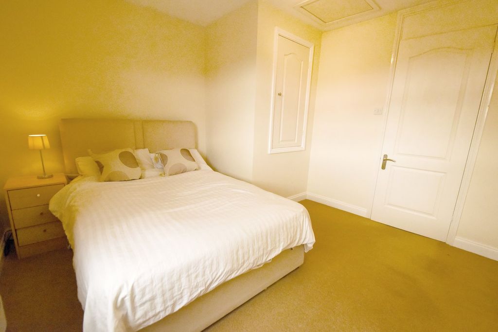 Additional image 14 of 1 bed terraced house for saleHarrington Close, Newbury RG14