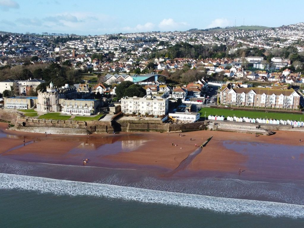 3 bed flat for saleRedcliffe Court, Marine Drive, Preston TQ3