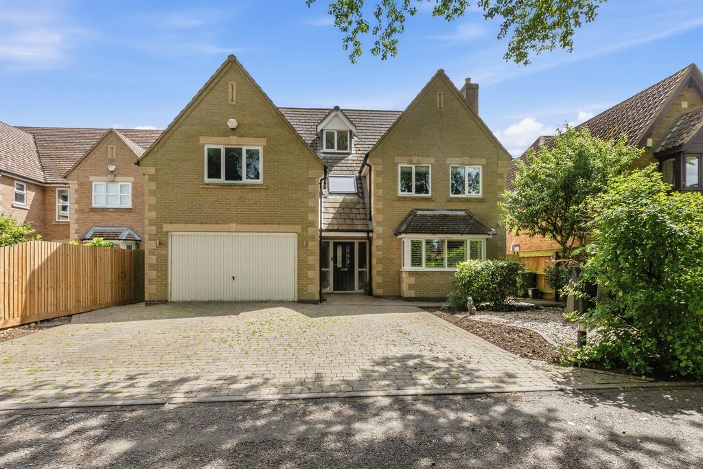 5 bed detached house for saleMill Close, Peakirk, Peterborough PE6
