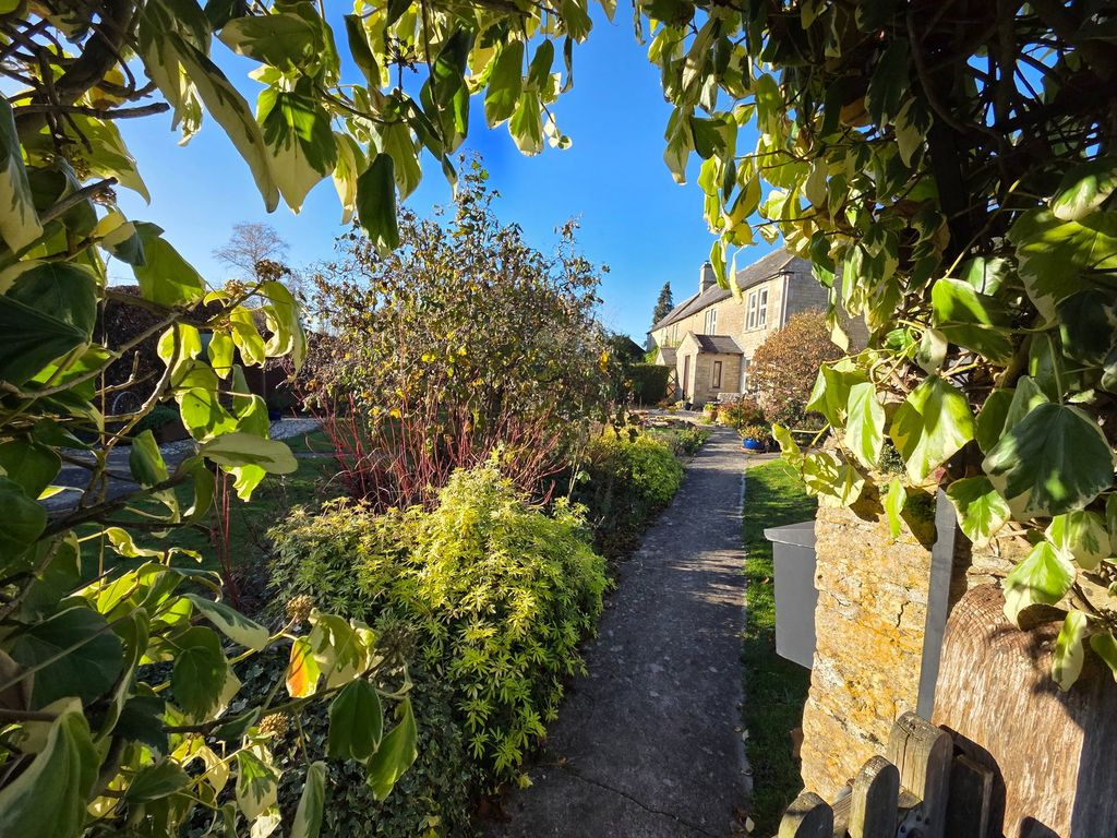 3 bed cottage for saleLittleworth Lane, Whitley, Melksham SN12