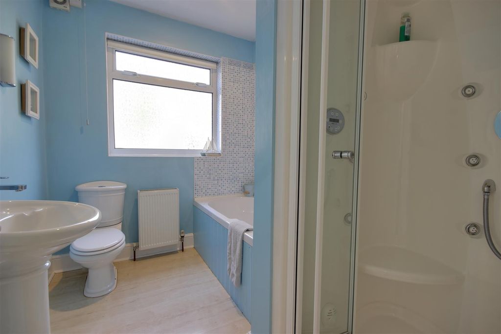 Additional image 16 of 6 bed detached house for saleWoodlands Rise, North Ferriby HU14