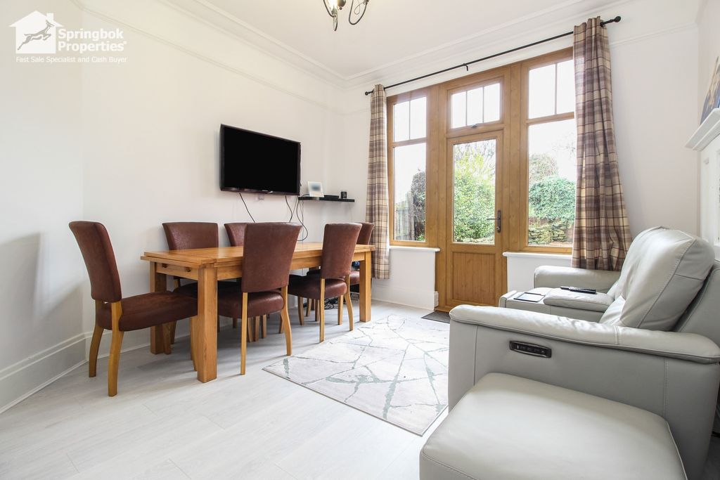 Additional image 6 of 5 bed semi-detached house for saleSnydale Road, Normanton, Wakefield, West Yorkshire WF6