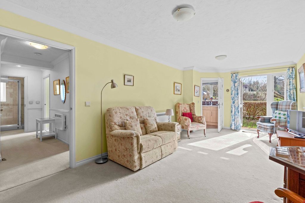 Additional image 2 of 2 bed flat for saleWellington Avenue, Princes Risborough HP27