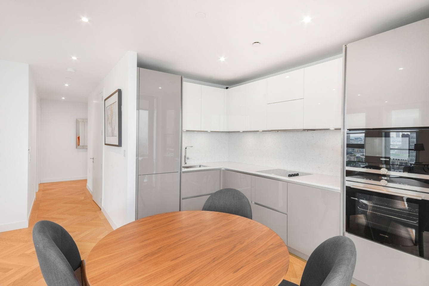 Additional image 3 of 2 Bed Flat, Southwark Bridge Road, SE1, N1 7GU