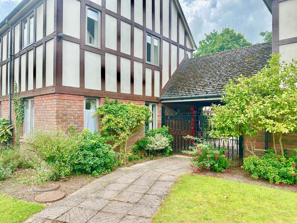Additional image 26 of 2 bed flat for sale23 Richmond Village, Nantwich, Cheshire CW5