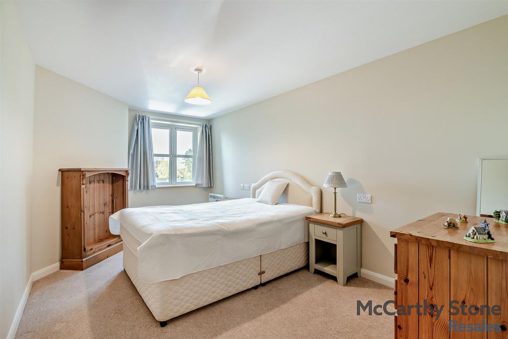 Additional image 5 of 2 bed flat for saleHollis Court, Castle Howard Road, Malton YO17