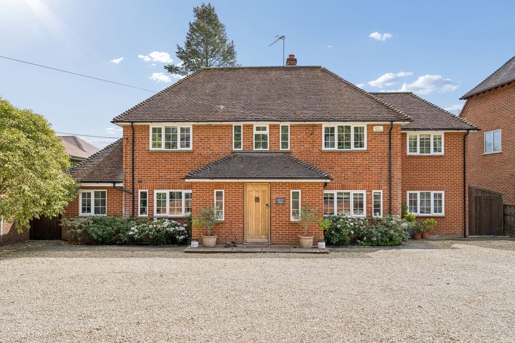 4 bed detached house for saleHenley Road, Marlow SL7