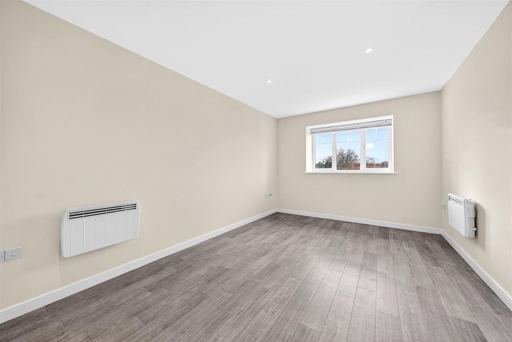 Additional image 7 of 2 bed flat for saleField House, Schoolgate Drive, Morden SM4