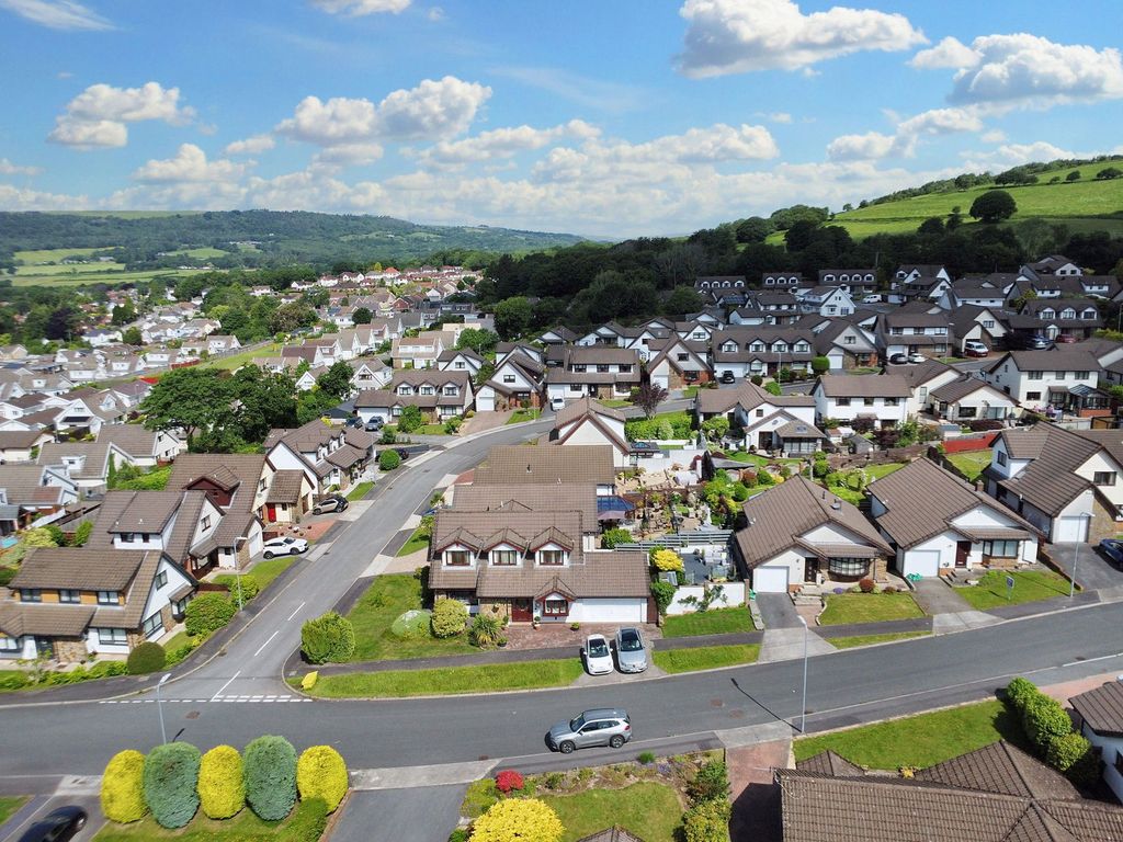 4 bed detached house for saleDaphne Road, Bryncoch, Neath SA10